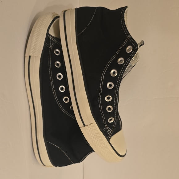 Converse Black and White High-Tops - Picture 7 of 12